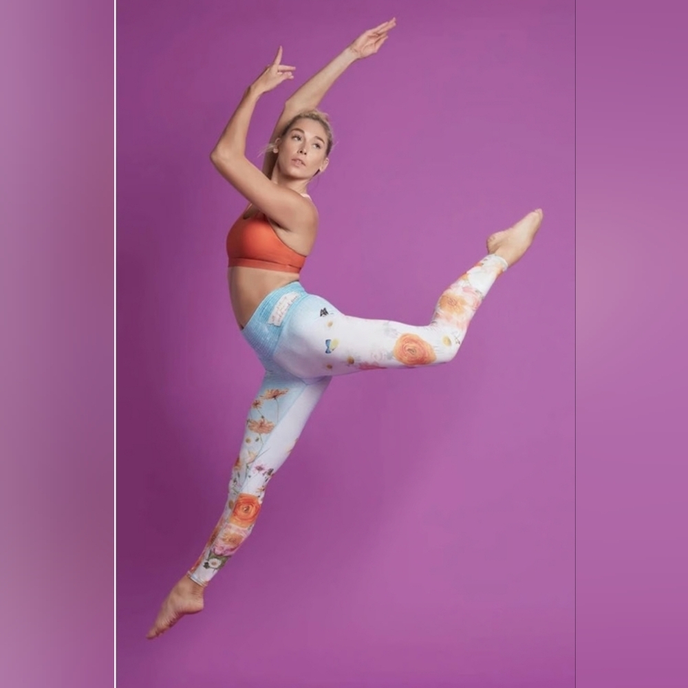 Niyama Sol Wild and Free Barefoot Leggings, Size M